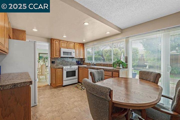 Foto principal - 576 Emerald St