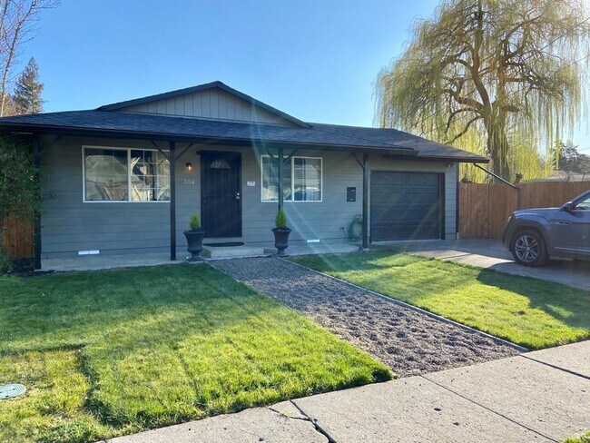 Foto del edificio - Perfect 3 bedroom/1 bath Home in Downtown ...