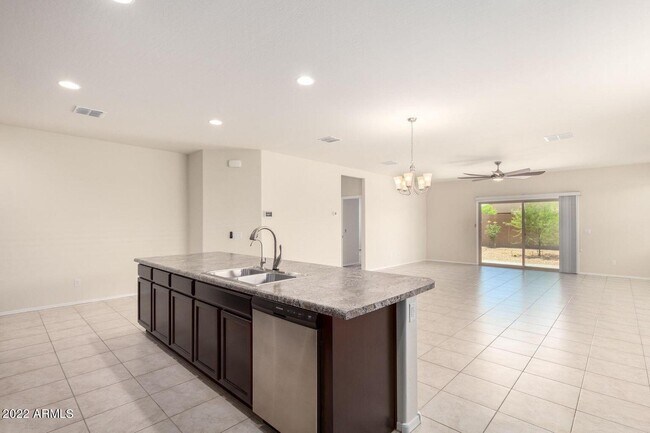 Building Photo - 2413 E San Gabriel Trail