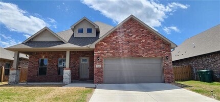 Building Photo - 2041 Tallgrass Ter