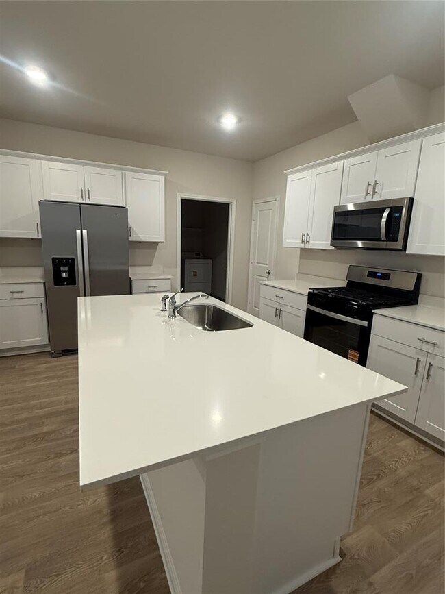 Foto del edificio - 233 New Albany Ln