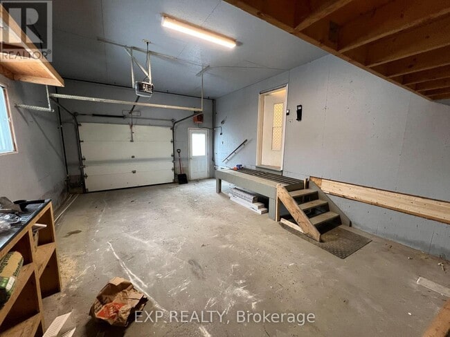 Building Photo - 345 Limoges Rd