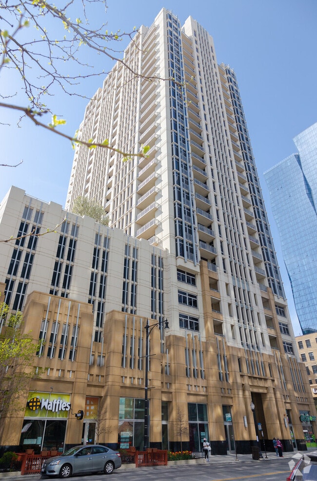 Building Photo - 1400 S Michigan Ave