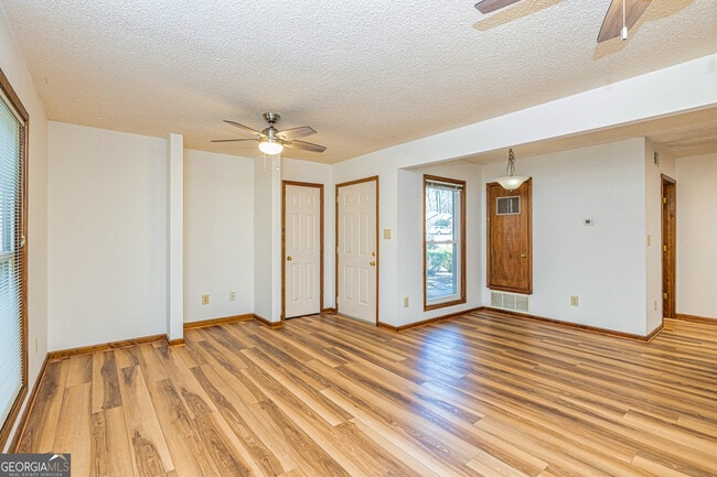 Building Photo - 105 Arbor Gate