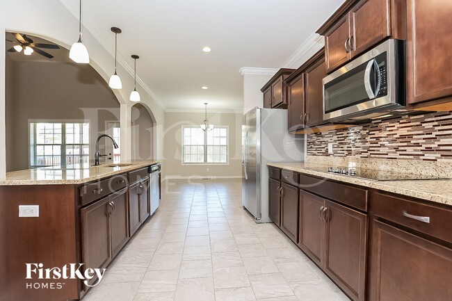 Foto del edificio - 1594 Raven Rd