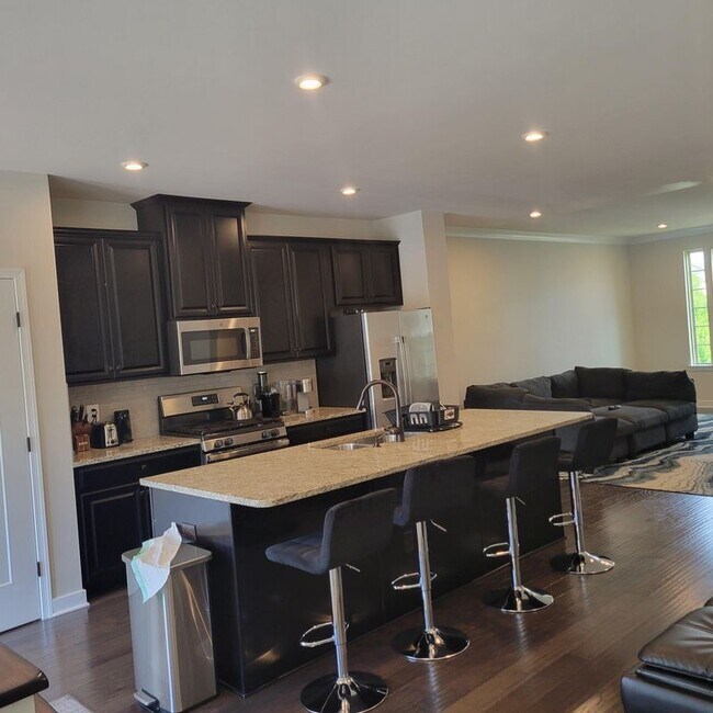 Foto del edificio - 18109 Red Cedar Rd