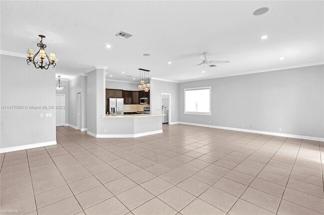 Foto del edificio - 4 br, 2 bath House - 884 Hawthorn Ter # 0