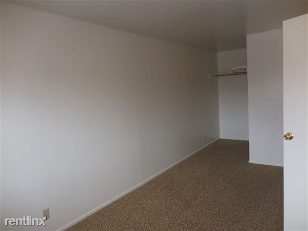 Building Photo - 807 Embarcadero del Norte