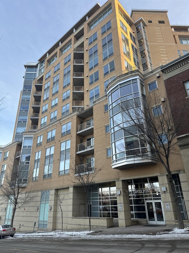 Building Photo - 125 N Hamilton St