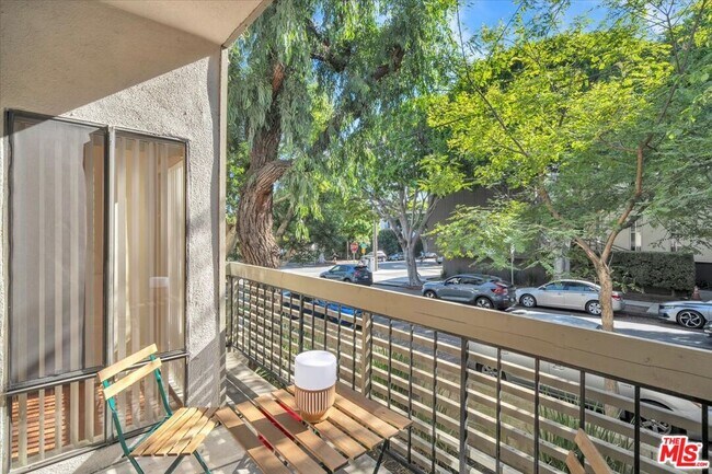 Foto del edificio - 2909 Arizona Ave