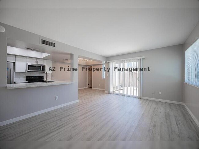 Foto del edificio - 4403 E Riverside St