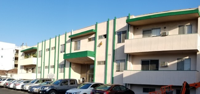 Building Photo - Crest View Apartments