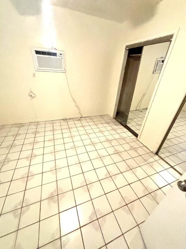 Foto del edificio - 791 NW 142nd St