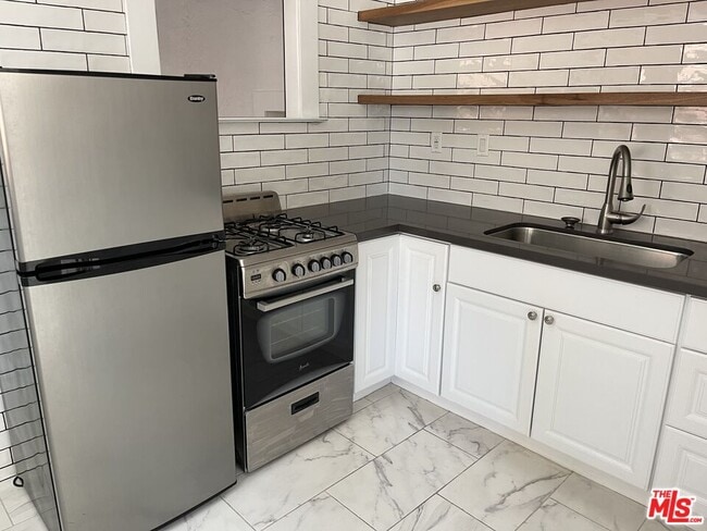 Building Photo - 1307 Innes Pl