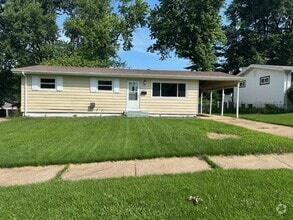Building Photo - 1065 Hadwin Dr