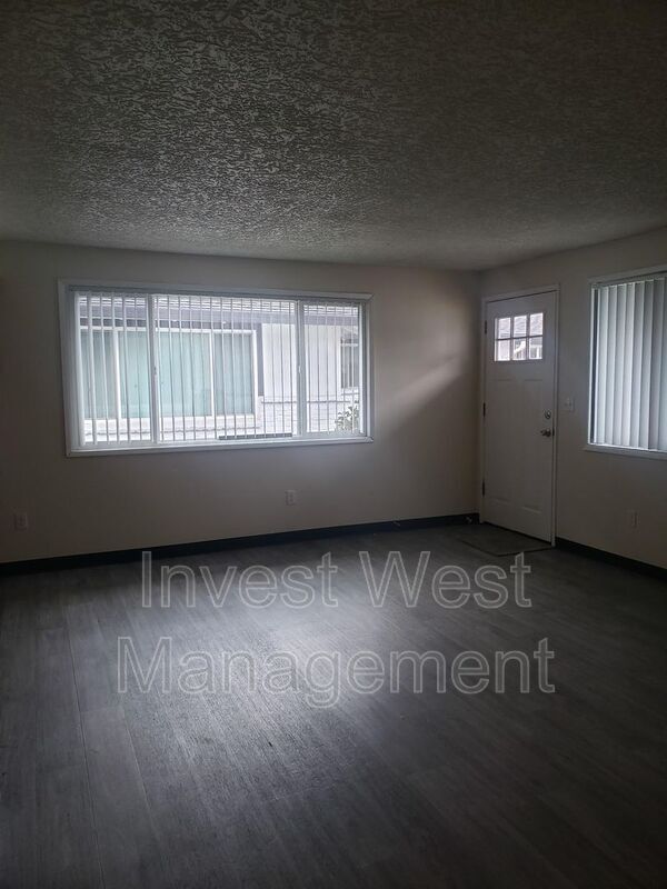 Foto del edificio - 554 NE Anderson St