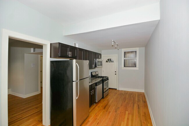 Foto del edificio - 4040 N Ashland Ave