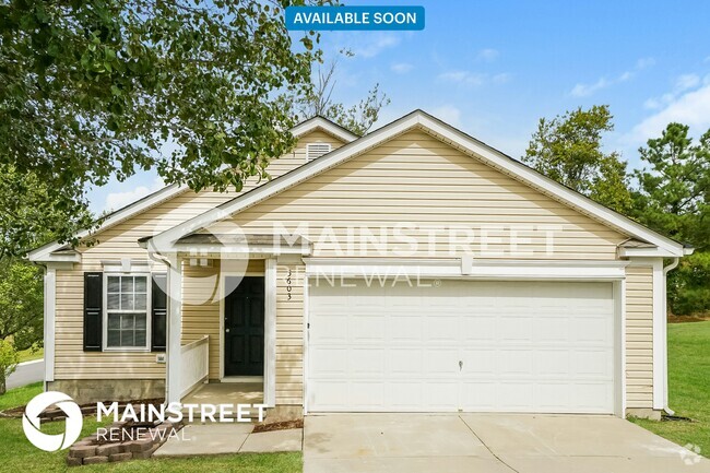Building Photo - 3603 Thornwood Dr