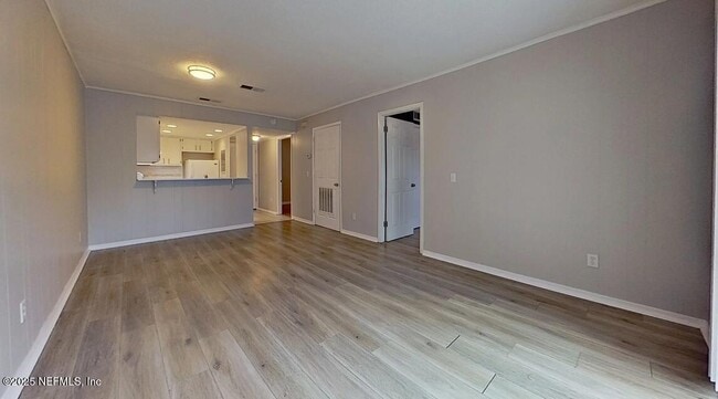 Building Photo - 330 6th Ave N