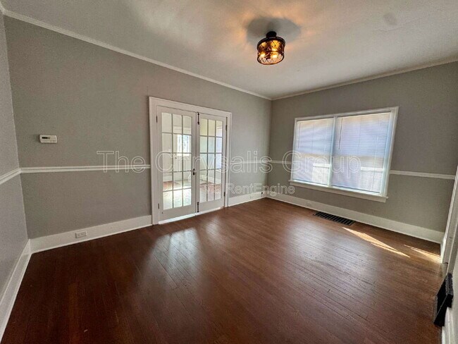 Foto del edificio - 224 W Campbell St