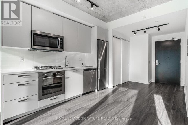 Building Photo - 55 Ontario St