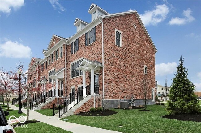 Building Photo - 2025 Broughton St