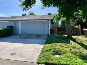 Building Photo - 6057 Woodside Dr