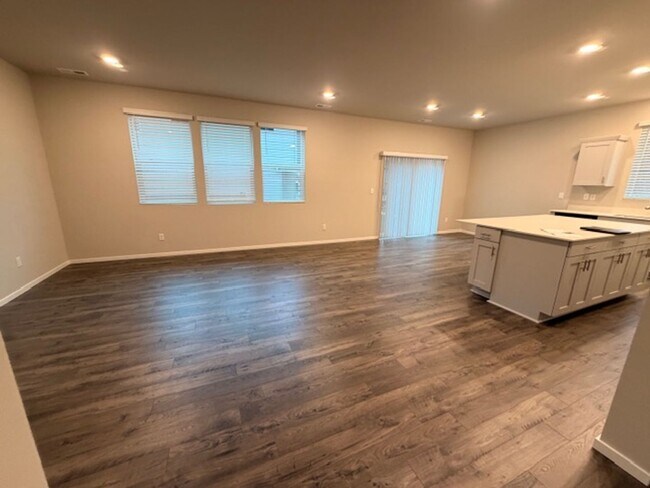 Foto del edificio - Brand New 2025 Home in Bakerview