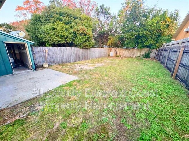 Foto del edificio - 875 Fairview Dr