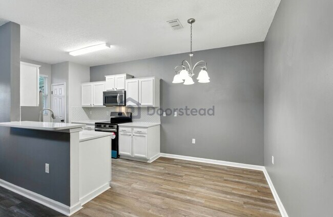 Foto del edificio - 74 Moultrie Village Ln