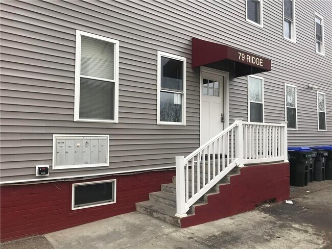 Building Photo - 79 Ridge St