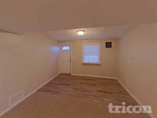 Building Photo - 16377 Duluth Ave SE