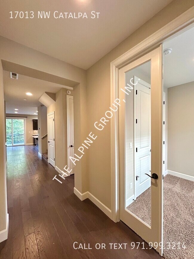 Building Photo - Stunning 6 bed in Bethany!