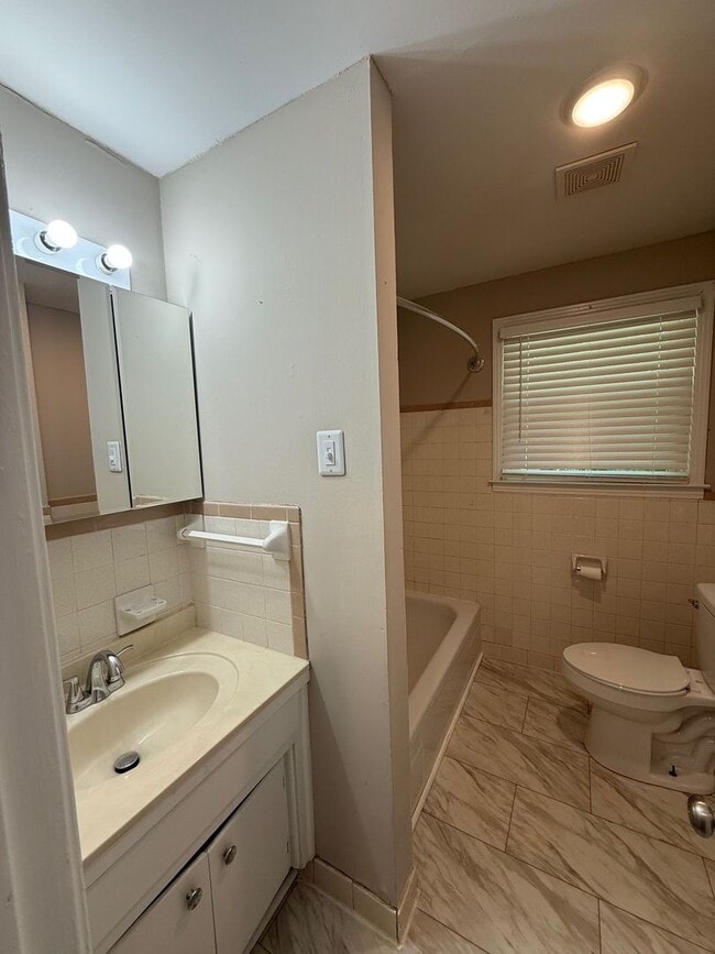 Foto del edificio - Recently Renovated Three Bedroom in Gallatin