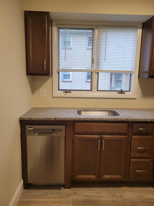 Kitchen - 377 W Broad St