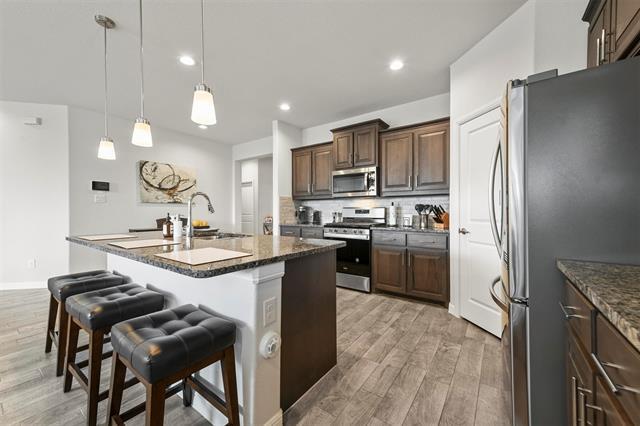 Building Photo - 1048 Blackhorse Trl