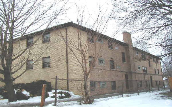 Primary Photo - 2244 W 111th St