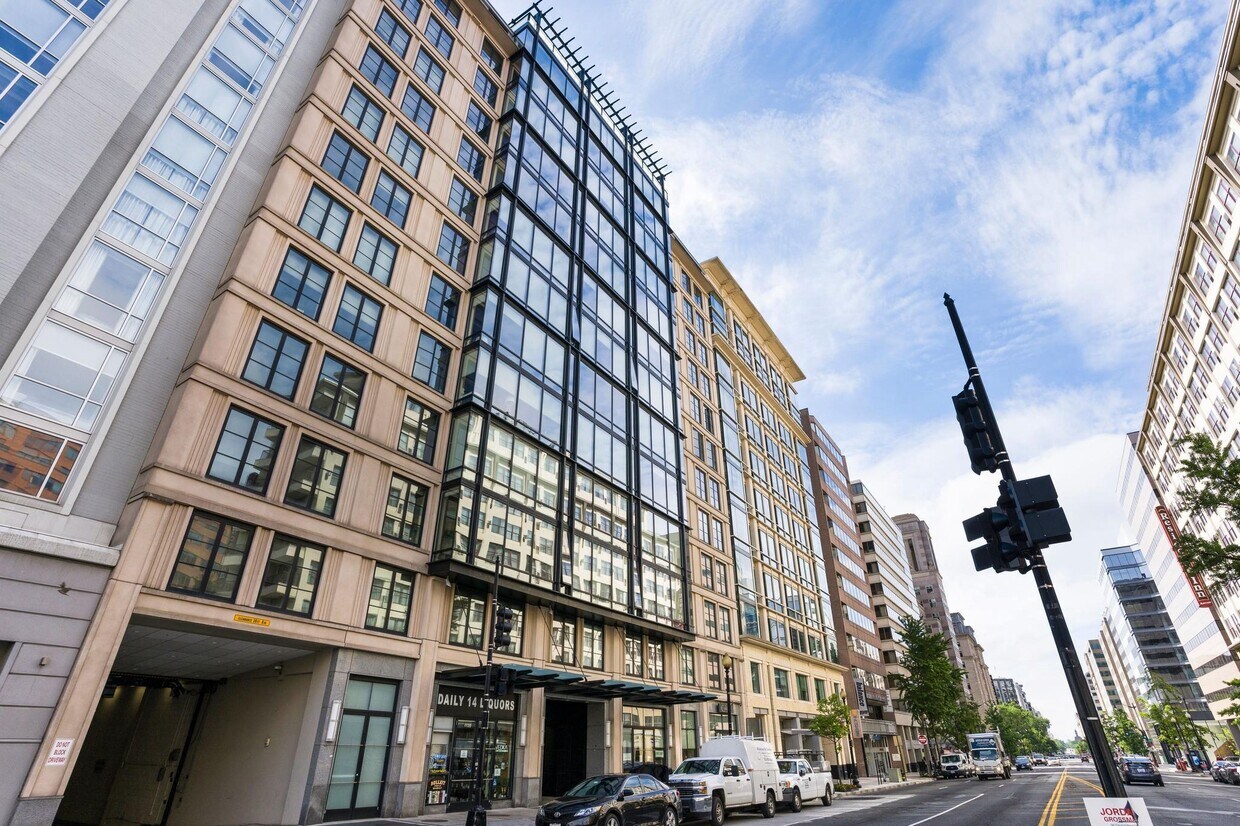 Primary Photo - 1133 14th St NW
