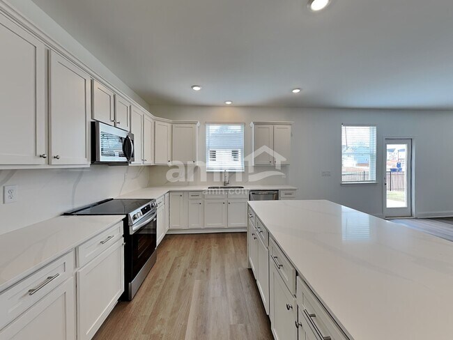 Building Photo - 347 Hickory Pointe Rd