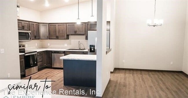 Building Photo - 3 br, 2.5 bath House - 2315 E Copalis Pl