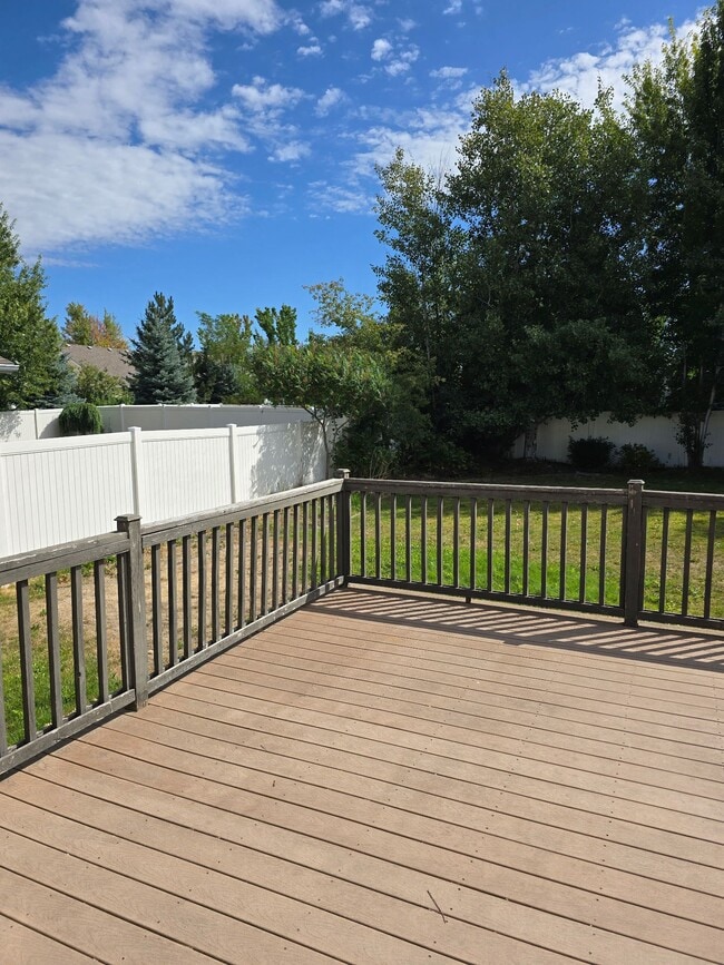 Building Photo - 3183 W Versailles Dr