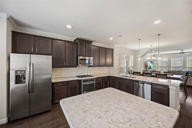 Foto del edificio - 1506 Brayson Oaks Pl