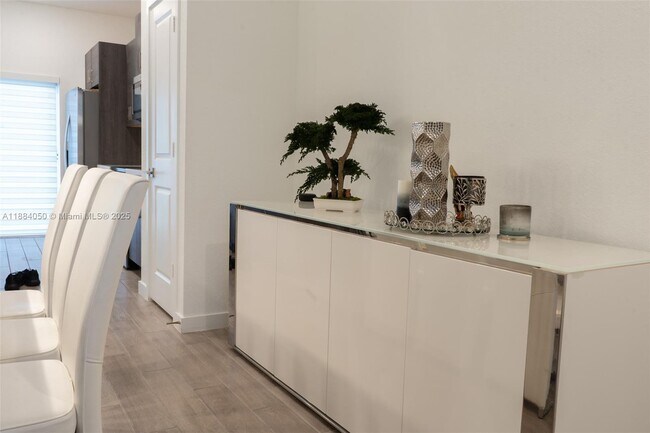 Foto del edificio - 824 SE 18th St