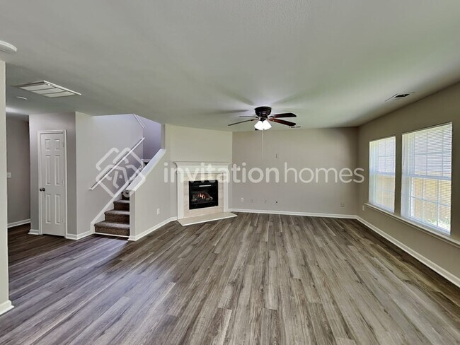 Building Photo - 4336 Stone Mountain Dr