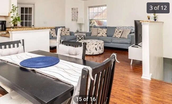 Foto del edificio - 437 Fountainhead Cir