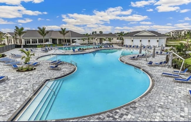 Foto del edificio - 43040 Greenway Blvd