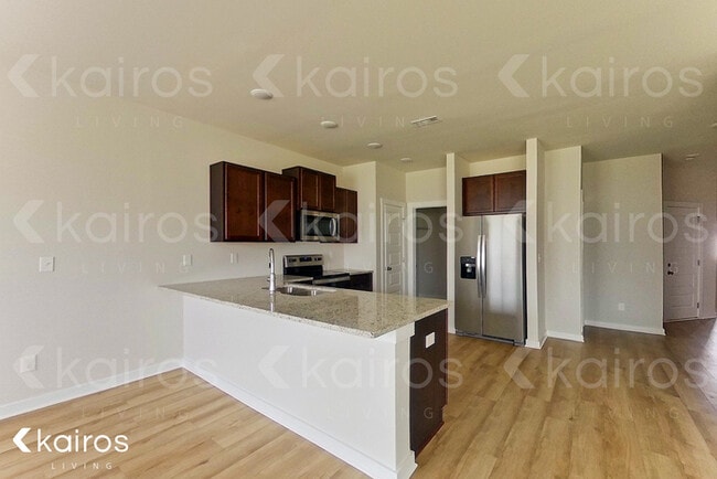 Foto del edificio - 6411 Upchurch Dr