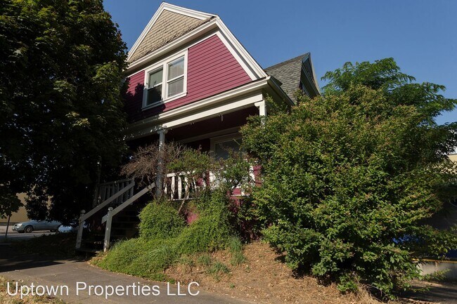 Building Photo - 3 br, 1.5 bath House - 202 SE 8th Ave