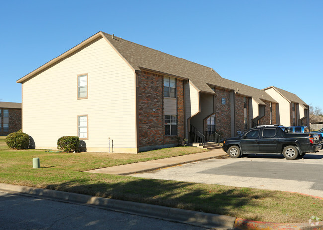 Foto del edificio - Cleburne Plaza