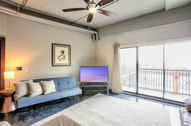 Foto del edificio - 2205 McKinney St